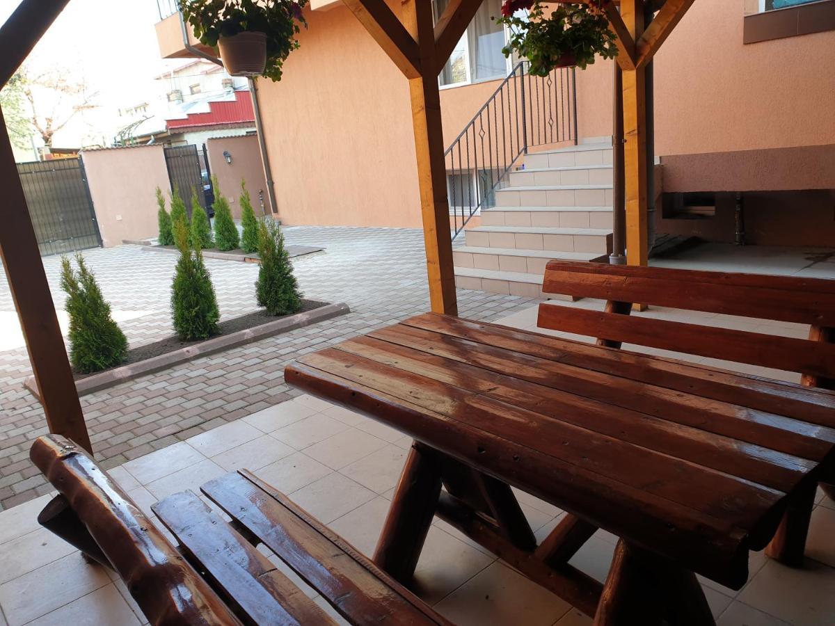 בוקרשט Villa Accommodation מראה חיצוני תמונה